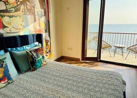 BluMare ArtHouse 4