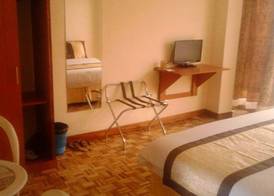 Golden Gates Hotel 4
