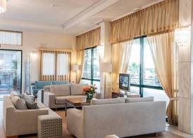 Phoenix Beach Hotel 3