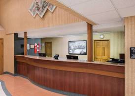 Super 8 by Wyndham Troy IL/St. Louis Area 2