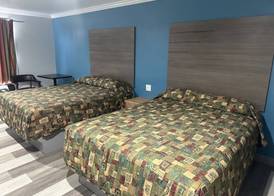 Palm Inn Hotel near Tyler Mall Riverside 3