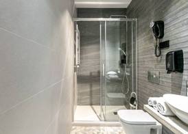 Hostal Anton Martin 5