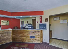 Econo Lodge Near Bluefield College 3