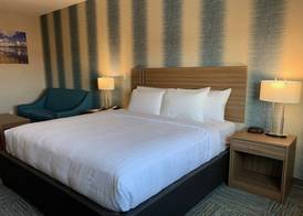 Meridian Inn & Suites Regina Airport 5