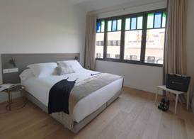 Apartaments Plaça Del Vi 5