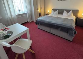 Hotel Pension Petra 4