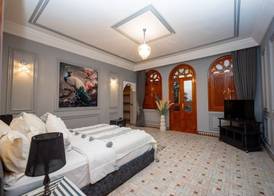 Nomadz Palace 5