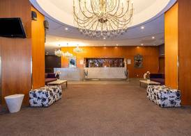 Sandman Signature Edmonton Downtown Hotel 3