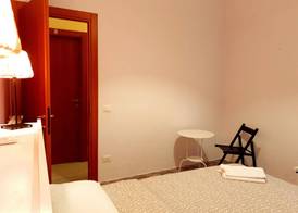 Hostel Mancini Naples 4