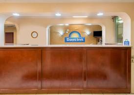 Days Inn by Wyndham Shorter 2