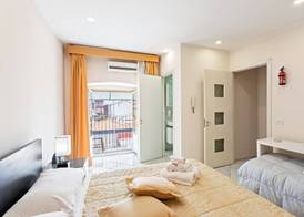 GuestHost - Castello Ursino Balcony Apartment x5 3