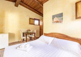 Holiday Village 4