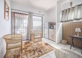 Beachcomber Bay Guest House In South Africa 5