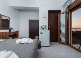 En Plo Beachfront Rooms 4