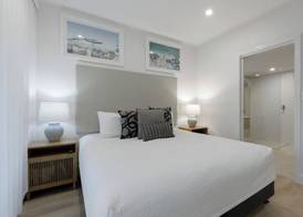 Mandalay Luxury Beachfront Apartments 4