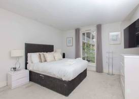 Luxurious Central Edinburgh Apartment - Sleeps 6 5