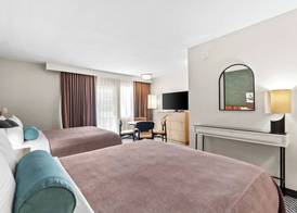 Royal Palace Westwood Hotel 4