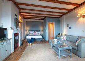 AlmondHouse Suites with Fireplace - ADULTS ONLY 2