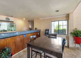 Econo Lodge Moreno Valley 2
