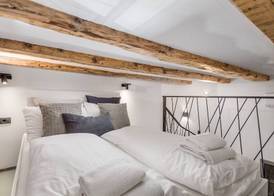 Lapis Apartments 4