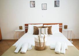 Saranda Waterside Apartments 3