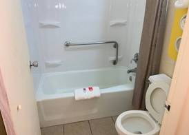 Signature Inn Danville 4