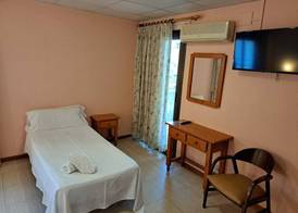 Vintage Hotel Mercedes 5