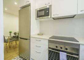 The White Flats Les Corts 3