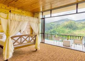 The Golden Ridge Hotel 5