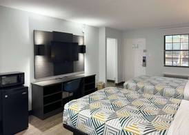 Motel 6 Huntsville AL University Dr. 4