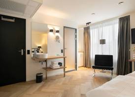 Snoozz Hotels Bolsward Boutique hotel zonder receptie met digitale sleutel 4