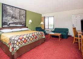 Super 8 by Wyndham Lavonia 4