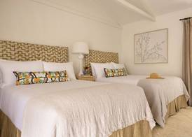 Farmhouse Paso 2