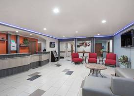 Super 8 by Wyndham Claremore OK 2