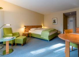 Schlosspark Hotel 2