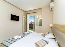 Theo Star Beach Hotel 4
