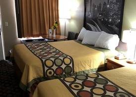 Super 8 by Wyndham Ashburn 5