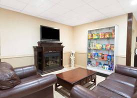 Super 8 by Wyndham Cambridge/Kitchener/Waterloo Area 2