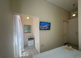 Theasis Athens 4