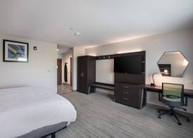 Holiday Inn Express & Suites CHICAGO - HOFFMAN ESTATES by IHG 5