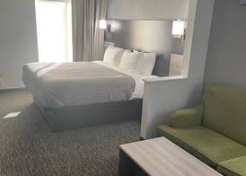 Quality Suites Abilene Mall Area 3