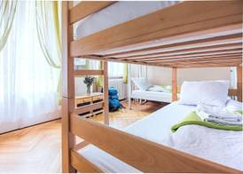 Central 4 Bedroom 154m2 Apartment with terrace 5