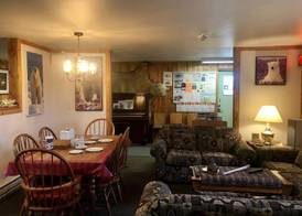 IceBerg Inn 4
