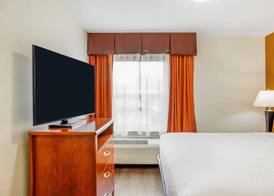 Days Inn & Suites by Wyndham Sherwood Park Edmonton 5