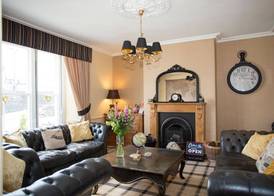 Holly Lodge Guest House with FREE off site health club 2