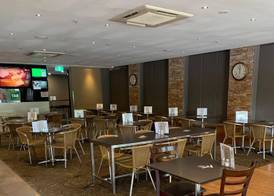 Royal Hotel Orange 3
