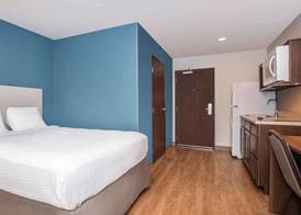 WoodSpring Suites Carol Stream - Chicago 5