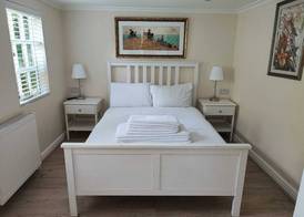 Stylish apartment 12 minutes tube to Oxford Street with free wifi and air con 5