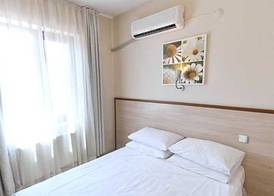 Hotel Crowded House 3