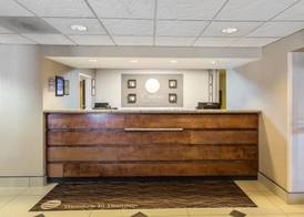Comfort Inn & Suites Thomson 3